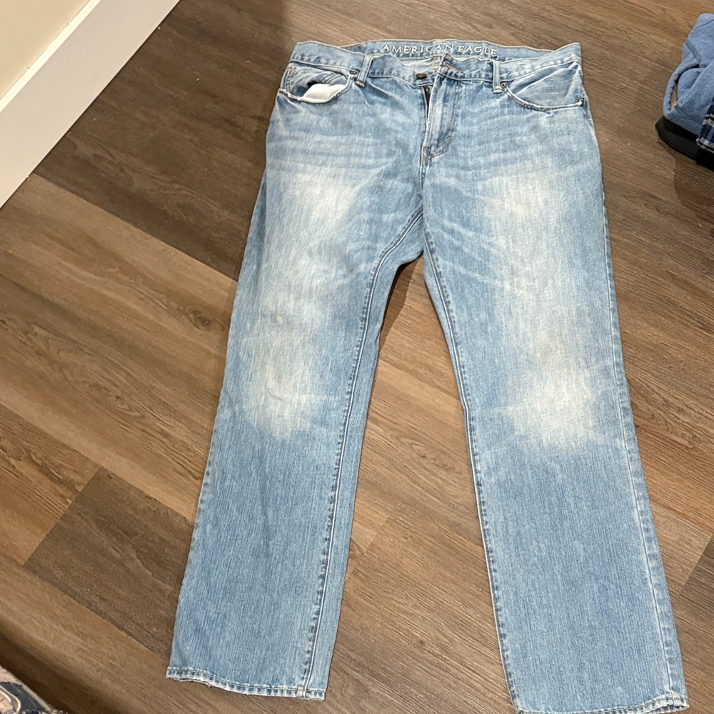 American Eagle Outfitters Men's Light Blue Straight Jeans